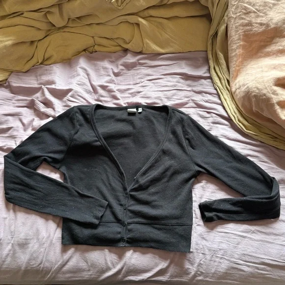 HomeStretch Rib V-Neck Waist Button Up - Picture 2 of 4